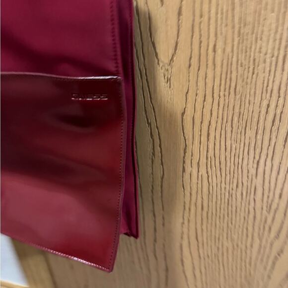 Guess Burgundy Shoulder Bag - Picture 7 of 10